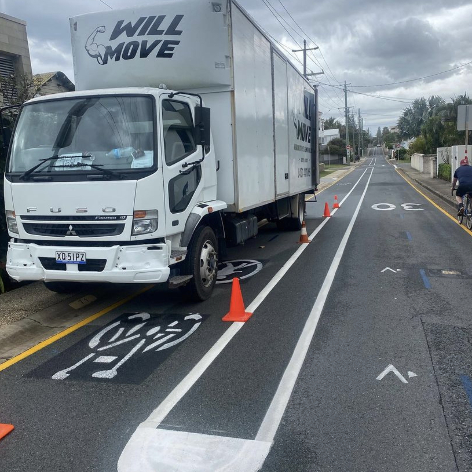 Office Removalists Gold Coast – Will Move Business Relocations | Will Move Removalist Office removalists Gold Coast moving business furniture with Will Move van