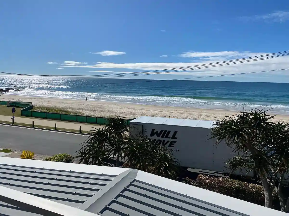 Interstate Removalists Gold Coast - Will Move's modern moving van for safe furniture transport.